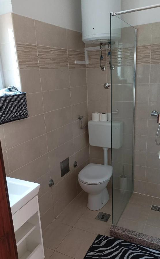 Family Apartments Tomy Пунат Екстериор снимка