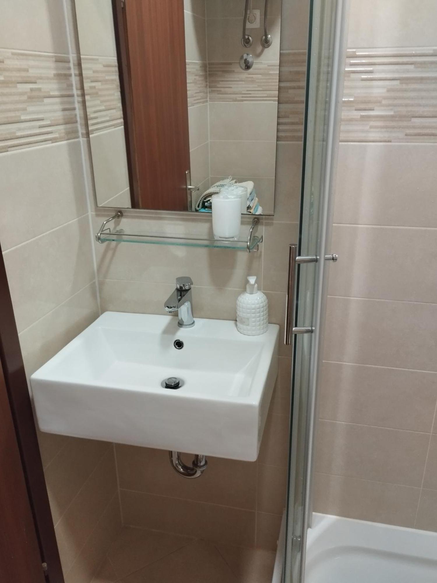 Family Apartments Tomy Пунат Екстериор снимка