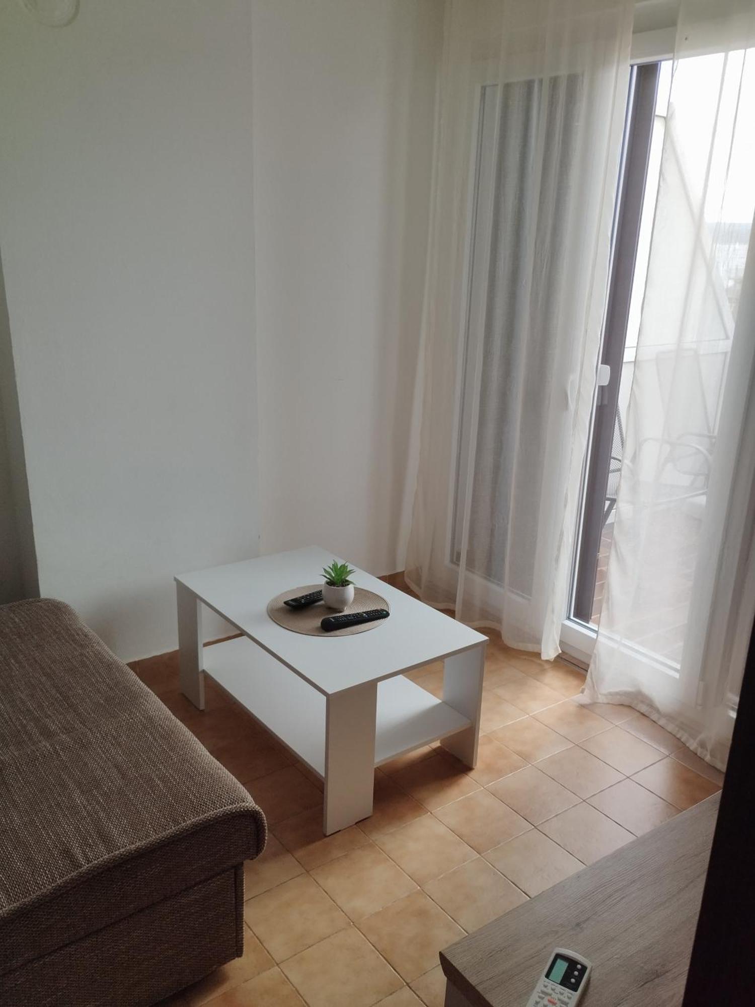 Family Apartments Tomy Пунат Екстериор снимка